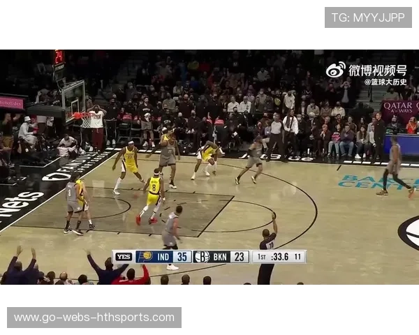 杜兰特单挑对手后仰出手命中，篮网全场爆响